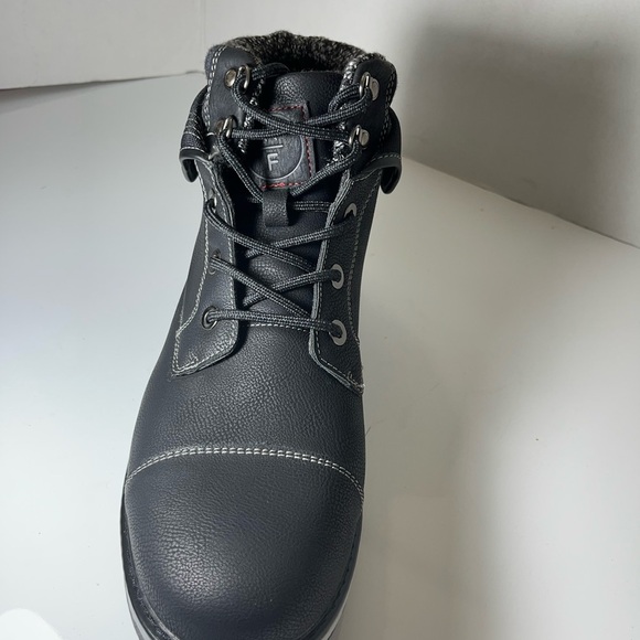 Reserved Footwear
Men's Neutron Work Boots - Picture 8 of 11